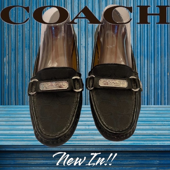 Coach Felicia women’s black flat signature jacquard loafers with silver ID logo. - Picture 9 of 9